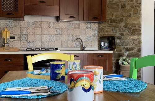 Agropoli Apartment | "Casa Alloro" apartment located in a quiet area of Agropoli.