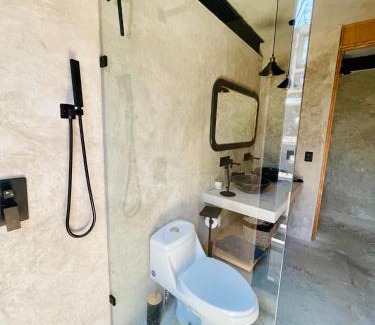 Tepoztlan Villa | Casa Alma 2 with pond, gym & spa