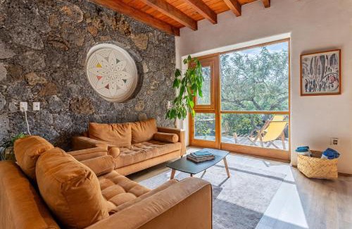 Tepoztlan Villa | Casa Aluna - Oasis in Mountain - Premium 3 bedroom Villa in Tepoztlán with WiFi