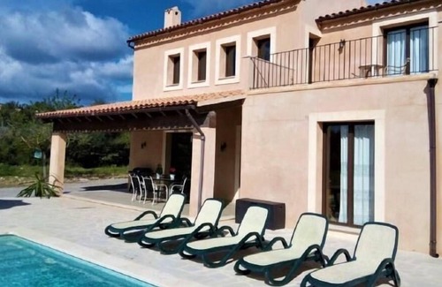 Son Servera Villa | Casa Amador - Quiet villa with private pool; near Cala Millor Beach