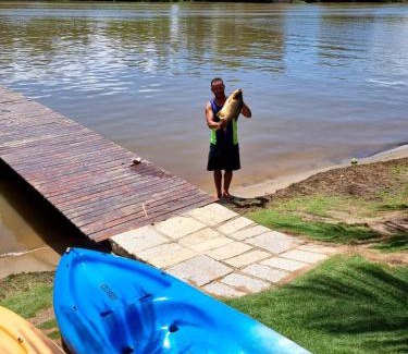 Mariricu House | CASA AMARELA Beira Rio Guriri