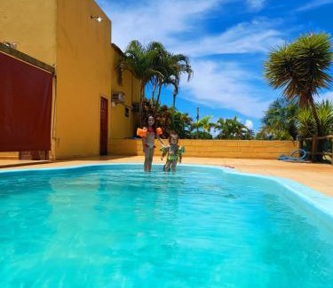 Mariricu House | CASA AMARELA Beira Rio Guriri