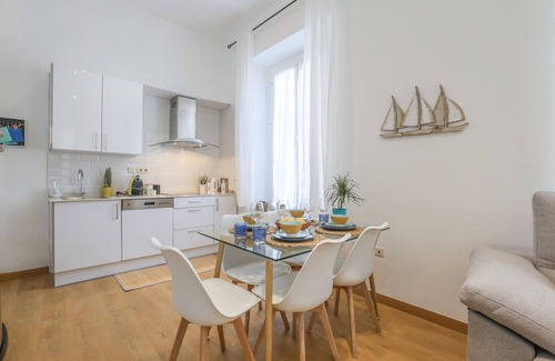 Feria Apartment | Casa Amores - Two Bedroom Apartment, Sleeps 2