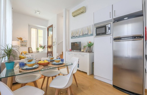 Feria Apartment | Casa Amores - Two Bedroom Apartment, Sleeps 2