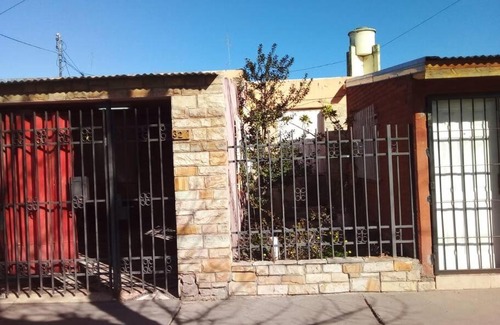 San Rafael House | casa amplia cercana al centro con perfil hogareño