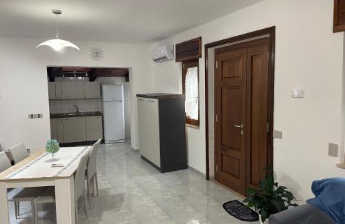 Pertosa House | Casa Andros