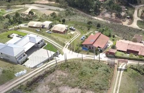 Santa Teresa House | Casa ao lado da cervejaria 3 Santas no Caravaggio