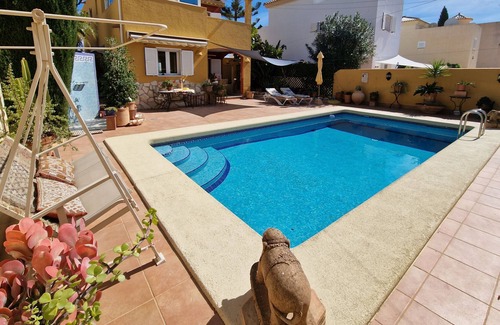 La Parata Ski Chalet | Casa Apsara Beautiful 3 bedroomed villa with private swimming pool