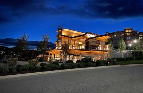 Central Okanagan Condo | Casa Azul! Copper Sky Unit 306