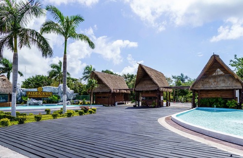Puerto Morelos House | Casa Barbara is a peaceful setting, abundance of vegetation in the gated community of Aldea K'iin.