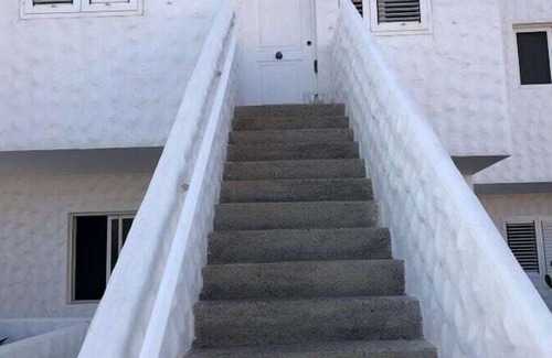 Bahia Calma Boat Rental | Casa Bejo Comfortable holiday residence