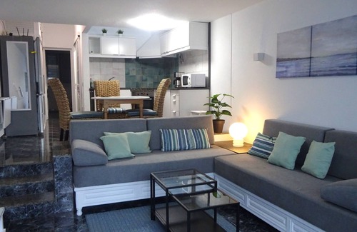 Arico Apartment | Casa Blanca Ferienwohnung mit Dachterrasse, Mehreren Pools, Garten und Viel Ruhe