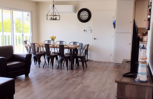 Clearlake Park House | Casa Blanca waterfront house with private pier , sleeps 8. 4 bedrooms, 3 Bath