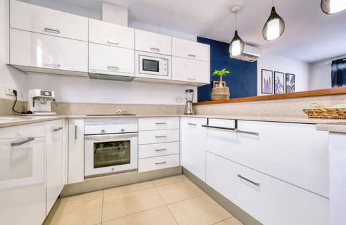 Puerto Calero Ski Chalet | Casa Bleu : 2 floors ,2 bedrooms ,equipped kitchen ,balcony ,terrace and grill