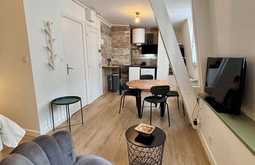 Brive-la-Gaillarde Apartment | Casa Bondy - Studio - Coeur de ville de Brive