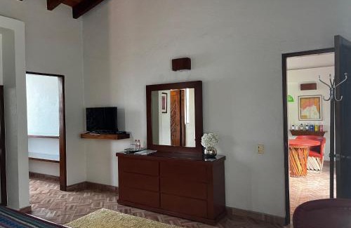 Tepoztlan Hotel | Casa Bugambilia, Un Pequeño Hotel en Tepoztlán