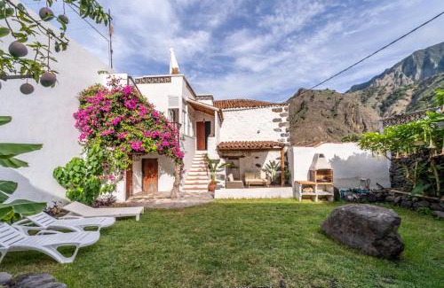Hermigua House | Casa Buganvilla