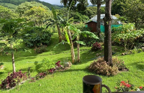 Monteverde Cabin | Casa Cacique surrounded by nature and beauty