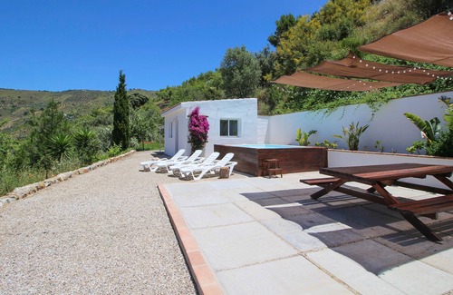 Malaga-Este Cottage | CASA CACTUS in the heart of the Montes de Málaga