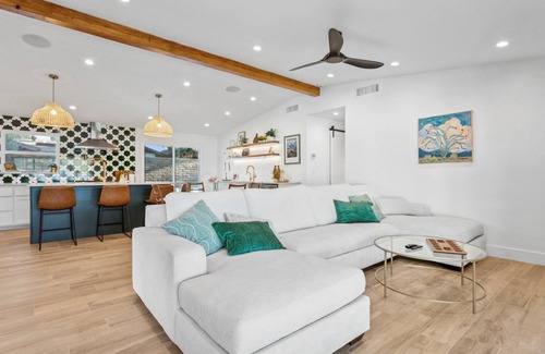 Sherwood Heights House | Casa Camelback | 3BR+Bunkhouse | Pool & Hot Tub