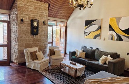 Mendoza City Center House | Casa Cedro Mendoza