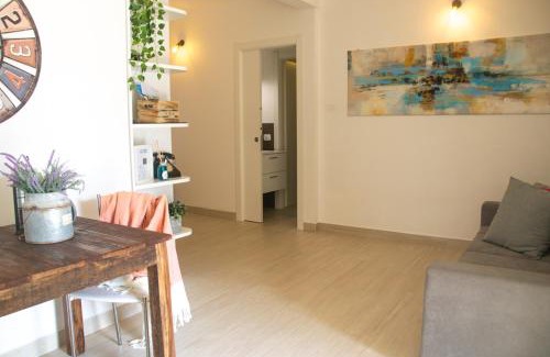 Cannobio Apartment | Casa Chloe - WelcHome