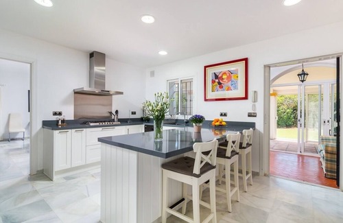 Sotogrande Villa | Casa Christina, a bright and spacious villa located in Sotogrande Alto