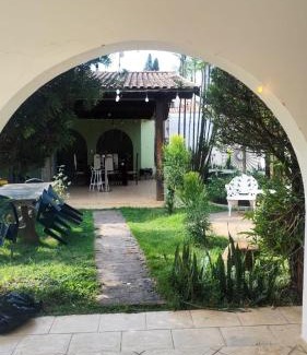 Rio Claro House | Casa Colonial com Suítes e Quartos Privativos - Hospedagem Residencial