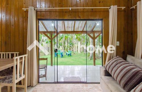 Sao Joao do Itaperiu House | Casa com ampla área verde e piscina em Itaperiu