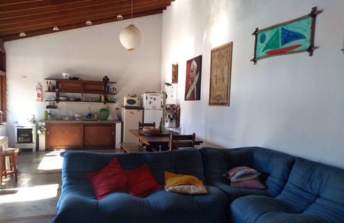 Estufa I House | Casa com Piscina e Churrasqueira em Ótima Localização