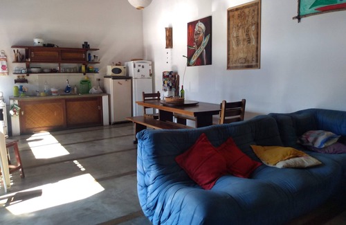 Estufa I House | Casa com Piscina e Churrasqueira em Ótima Localização