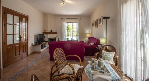 Alora Villa | Casa con piscina caminito del rey