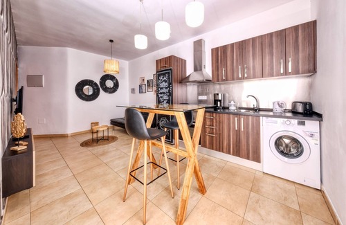 Costa Teguise Ski Chalet | Casa Costa Esmeralda Plus- Pool and Relax