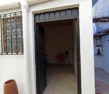 Santa Lucia House | Casa de los gatos