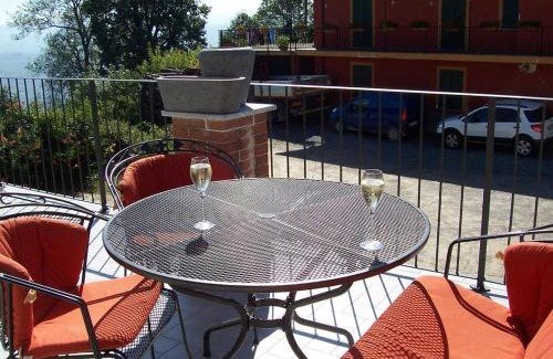 La Morra Apartment | Casa Da Cristina Apartment Short Stay