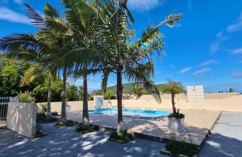 Santinho House | Casa da Piscina