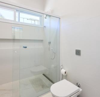 Tenorio House | “Casa de alto padrão com ampla vista para o mar.”