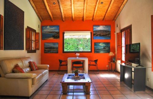 Chacras de Coria House | Casa de Artista en el centro de Chacras de Coria