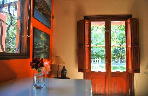 Chacras de Coria House | Casa de Artista en el centro de Chacras de Coria