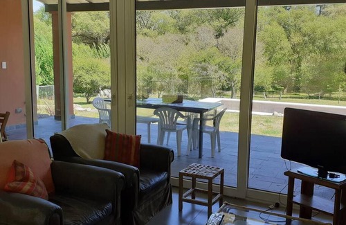 Tandil House | Casa de Campo con Bosque y Pileta