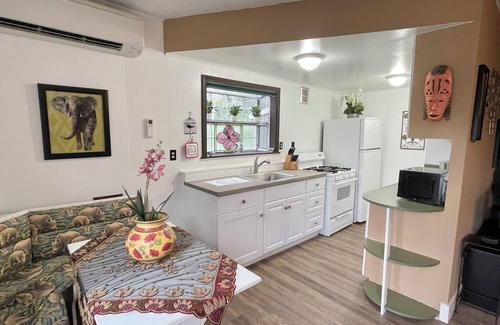 Oakhurst House | Casa De Colores