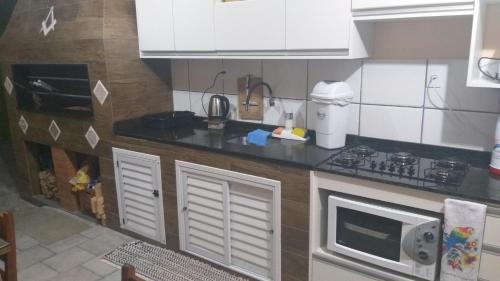 Bombas House | Casa de Hóspedes Canto dos Pássaros Bombinhas