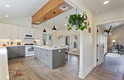 El Paso House | Casa De Las Tortugas-A Historic Bungalow Retreat