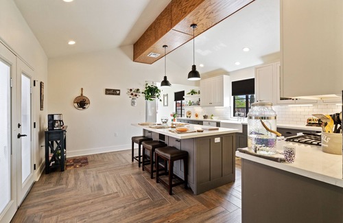 El Paso House | Casa De Las Tortugas-A Historic Bungalow Retreat