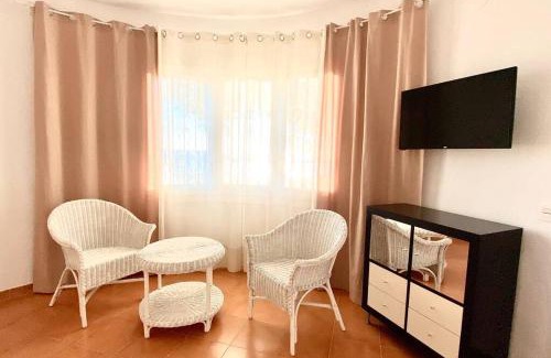 Miami Platja House | Casa de Mont-roig delante de la playa