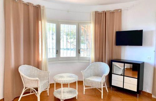 Miami Platja House | Casa de Mont-roig delante de la playa