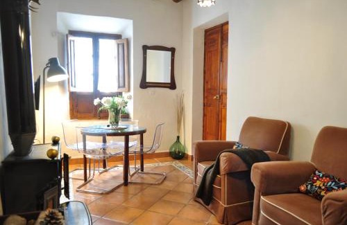 Pinos del Valle Apartment | Casa de pueblo con encanto - entre mar y montaña