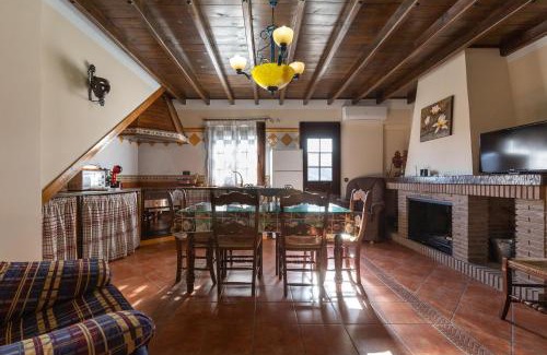 Montecorto House | Casa de Teones con piscina privada