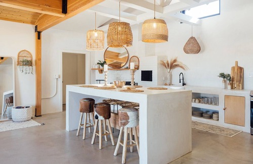 Twentynine Palms House | Casa Del Desierto—Private Boho Oasis with Palm Trees, Hot Tub, Fire Pits