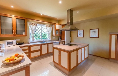 Atalaya-Isdabe Villa | Casa Del Mar - 6-bedroom Family Villa